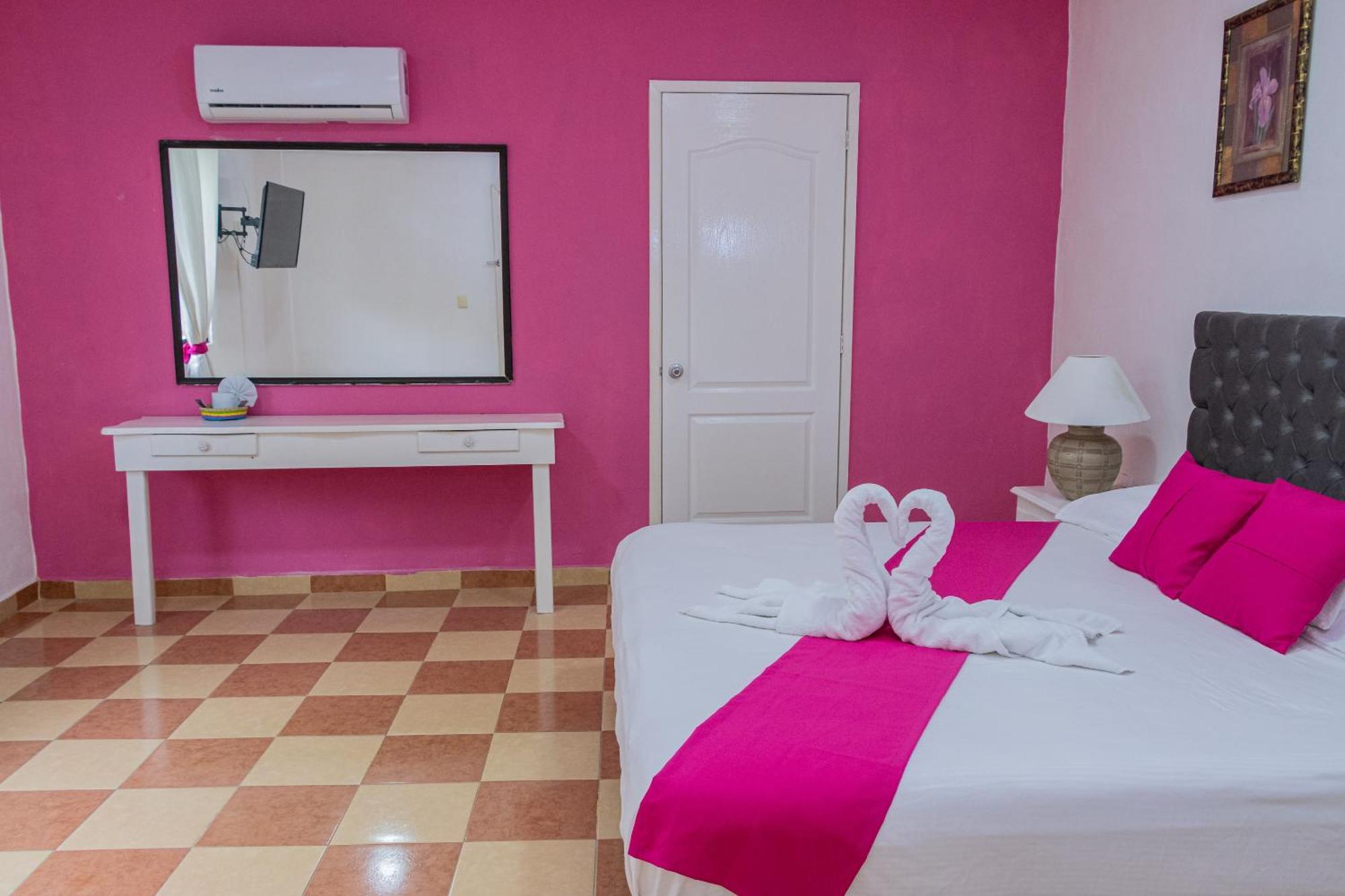 Oyo Hotel Marias,Aeropuerto Internacional De Chetumal Exterior photo