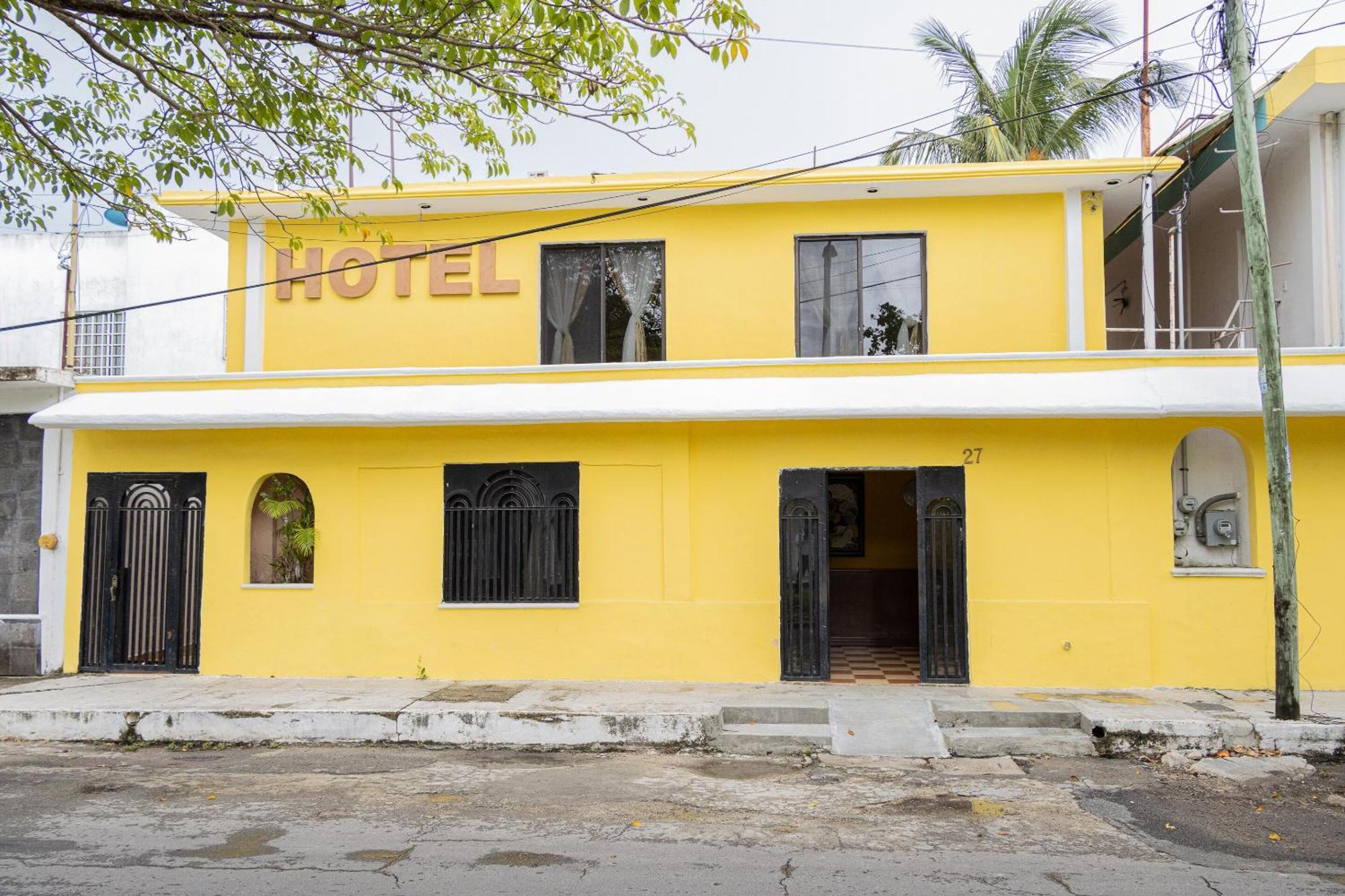 Oyo Hotel Marias,Aeropuerto Internacional De Chetumal Exterior photo